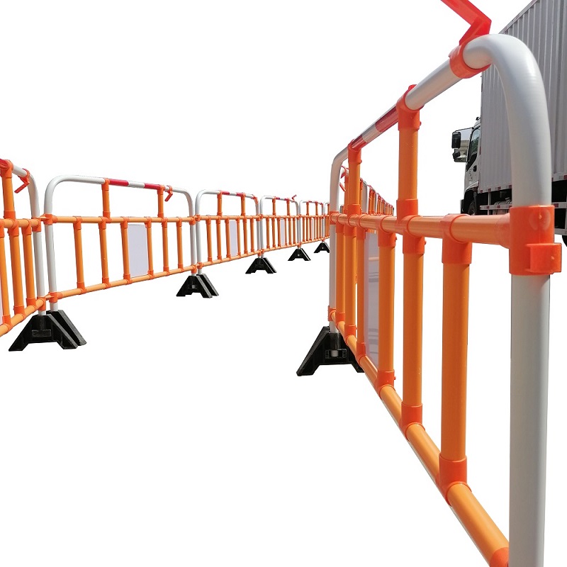 2 Meter Kunststoffzaun PVC-Verkehrssicherheit Barriere Fußgänger Barrieren kosten Leitplanken Barrieren für die Sicherheit der Menschen